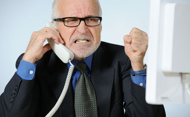 angry-man-phone-370x229